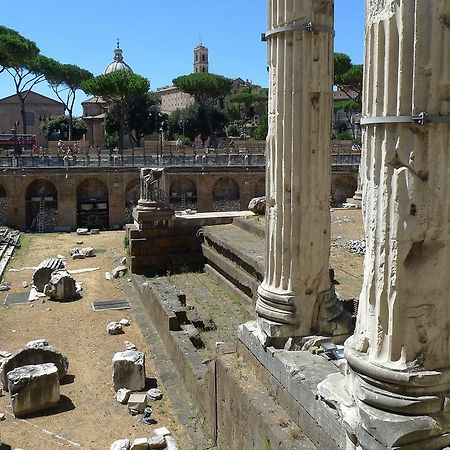 Roman Forum Suite Екстериор снимка